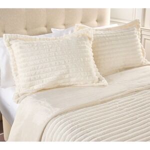 Berkshire Jacquard Fur & Velvetsoft Coverlet Set - King Size Ivory